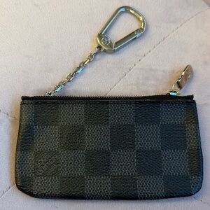 Louis Vuitton Black and Gray Damier Key Pouch